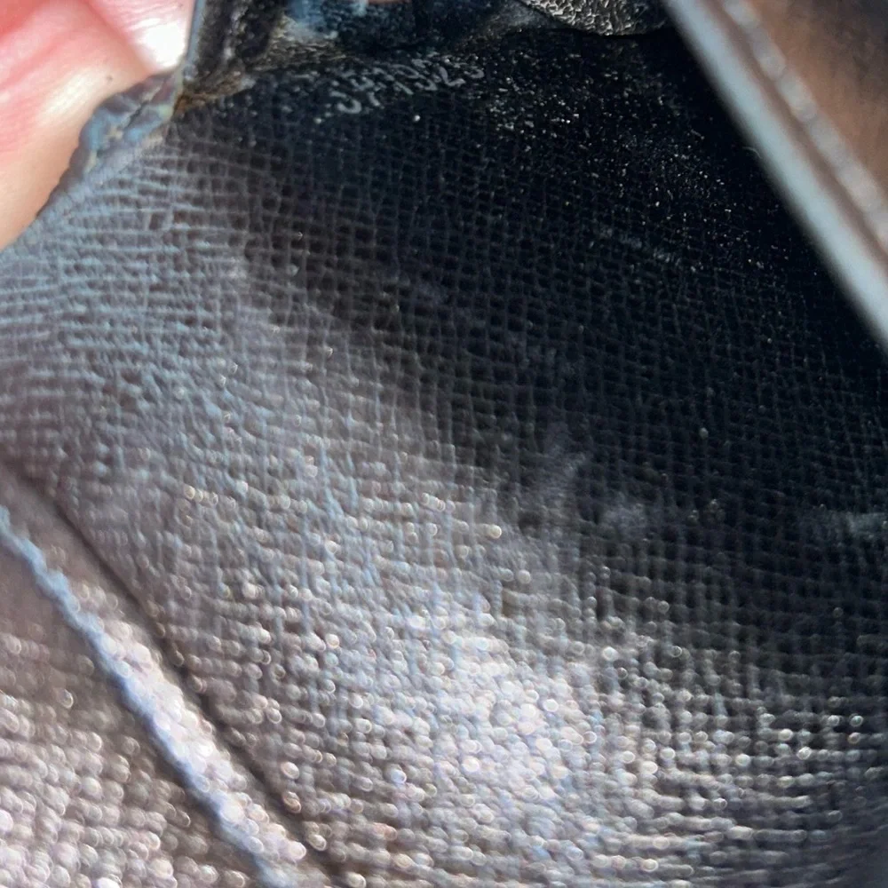 Vintage LOUIS VUITTON Epi Leather Unisex Elise Wallet- Black